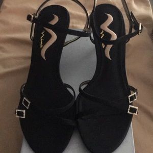 Black women’s dress shoes
